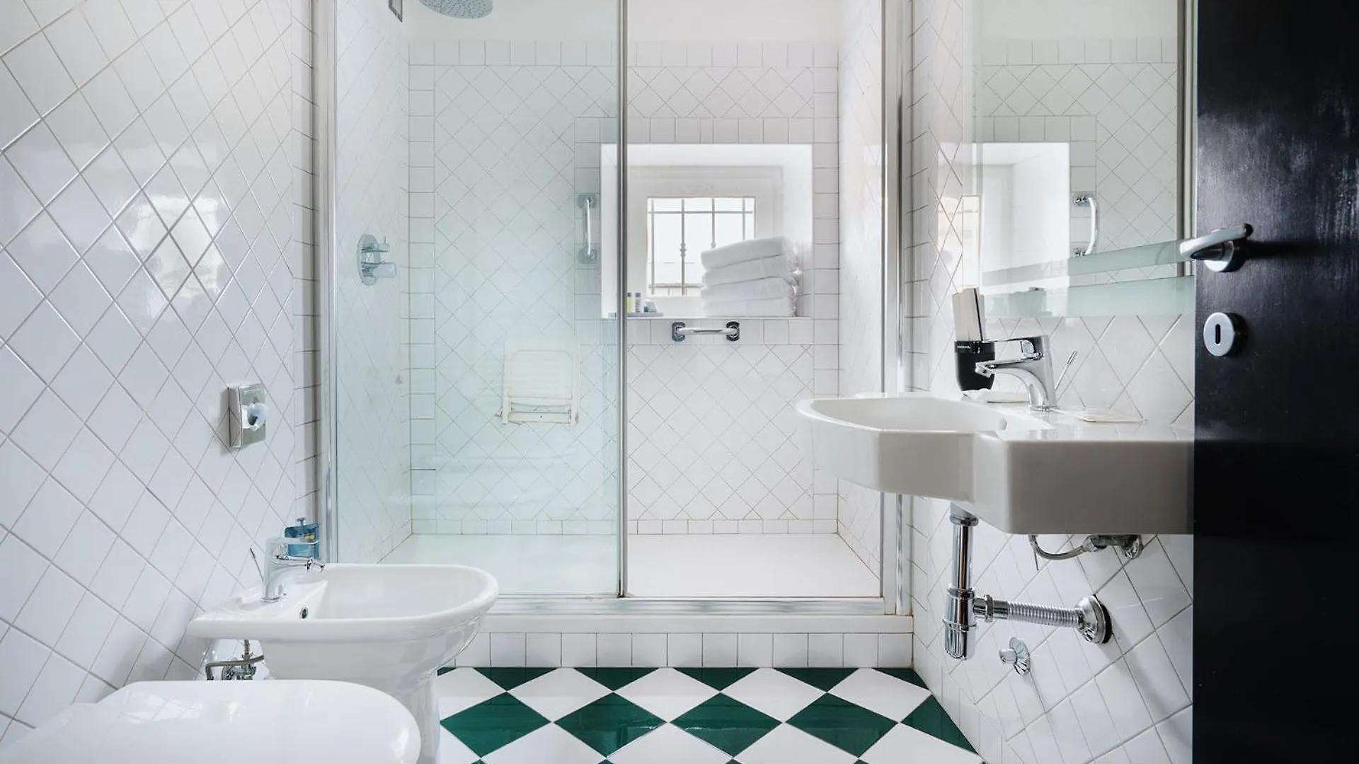 Unica Suites Rome Aparthotel