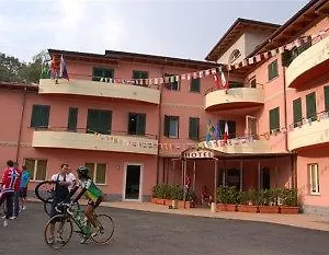*** Otel Impero Beauty & - Bike İtalya