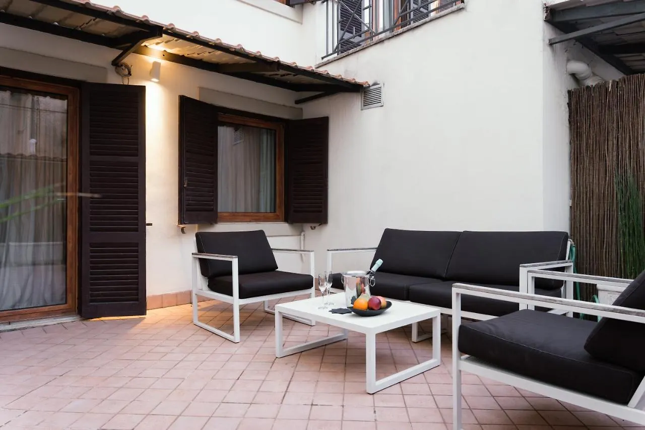**** Aparthotel Unica Suites Rome Italy
