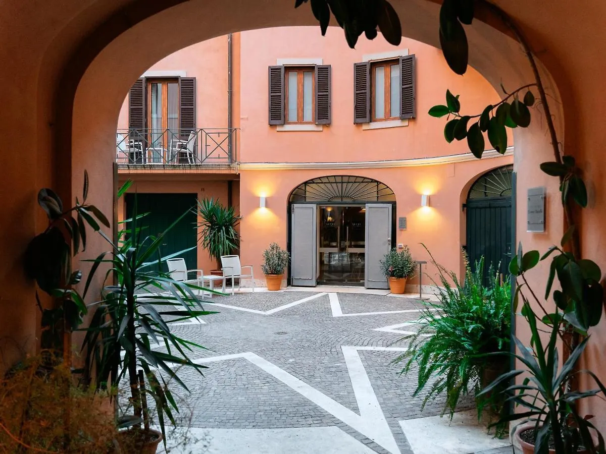 Unica Suites Roma Aparthotel