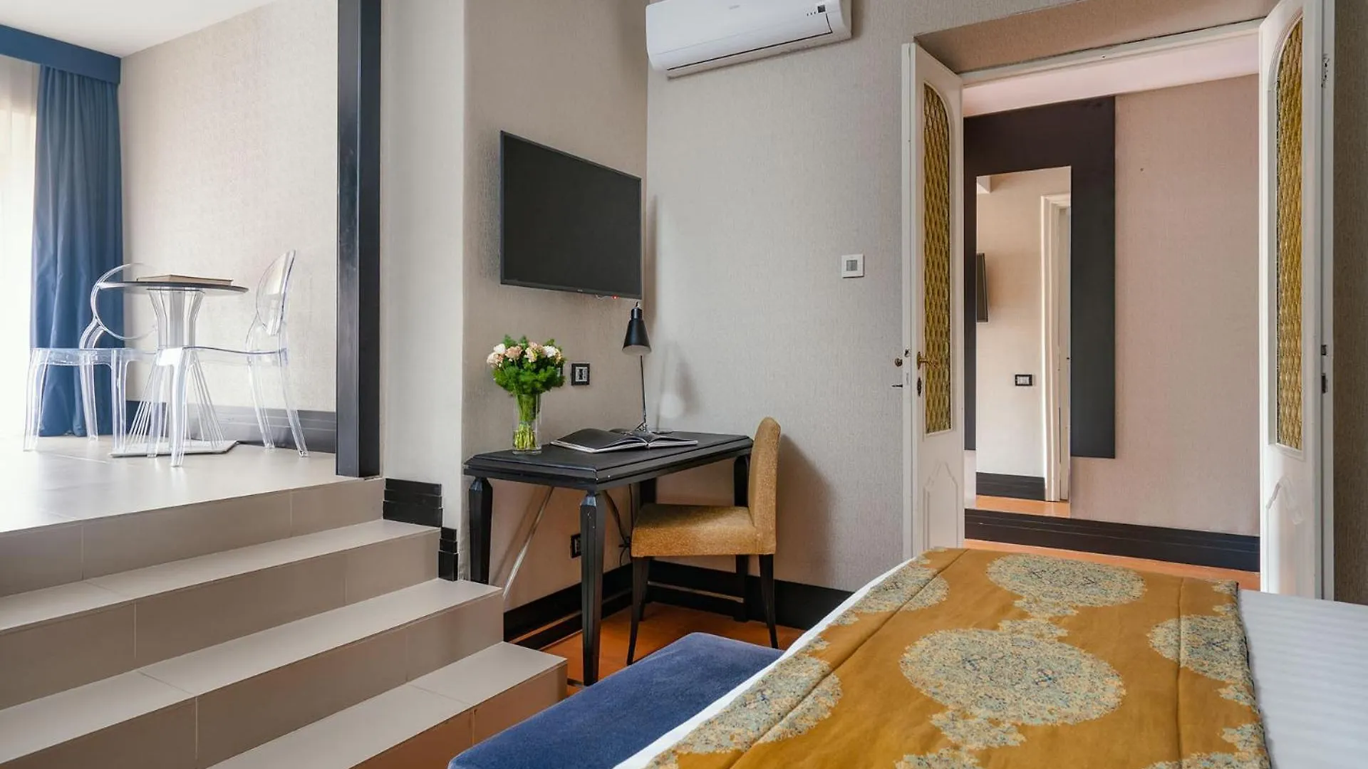 Unica Suites Roma 4*,  İtalya